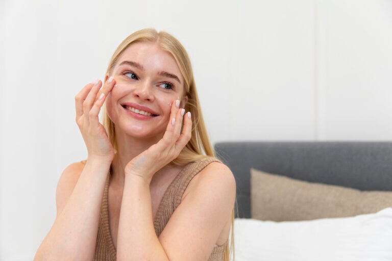 Retinol for Oily Skin: Guide for Acne-Prone Skin